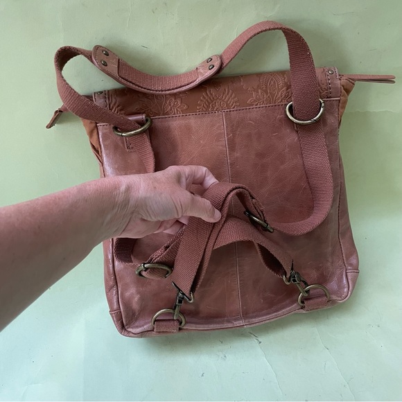 New caramel The SAK distressed leather backpack/messenger bag main image 12